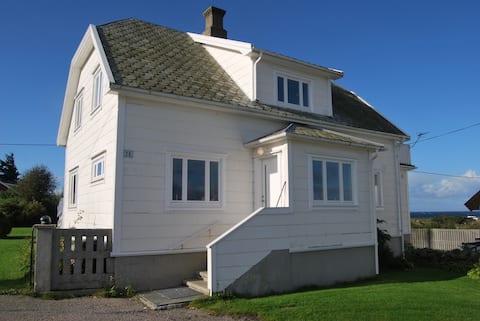 Lista Lighthouse Gallery. Guesthouse