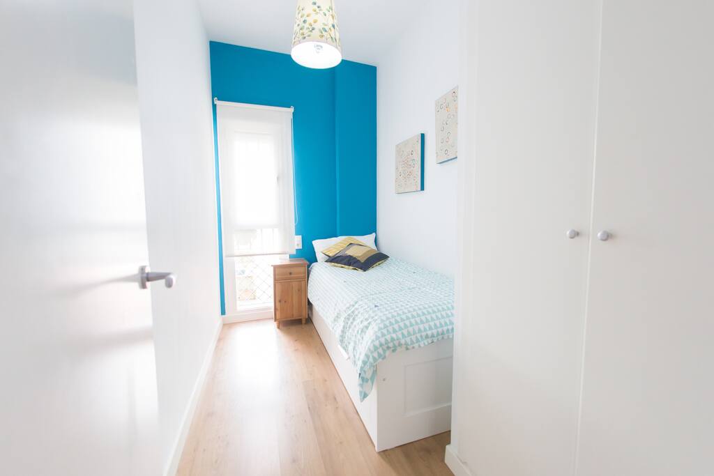 Segundo dormitorio con cama nido.