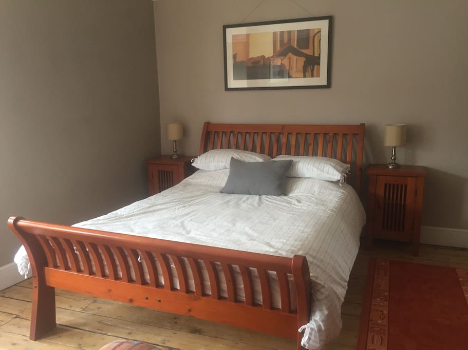 King size bed