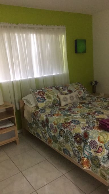 Guest room with full bed