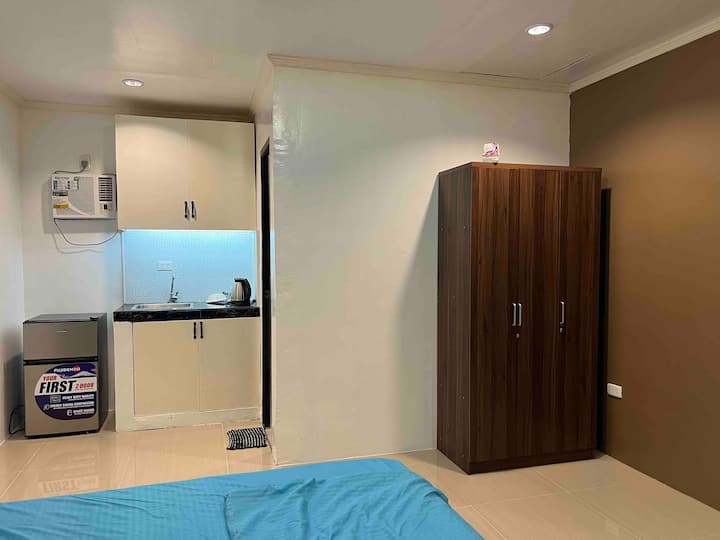 Cozy Studio Type Unit W/ Tv, Wifi, Hotshower & Ref - Cotabato City