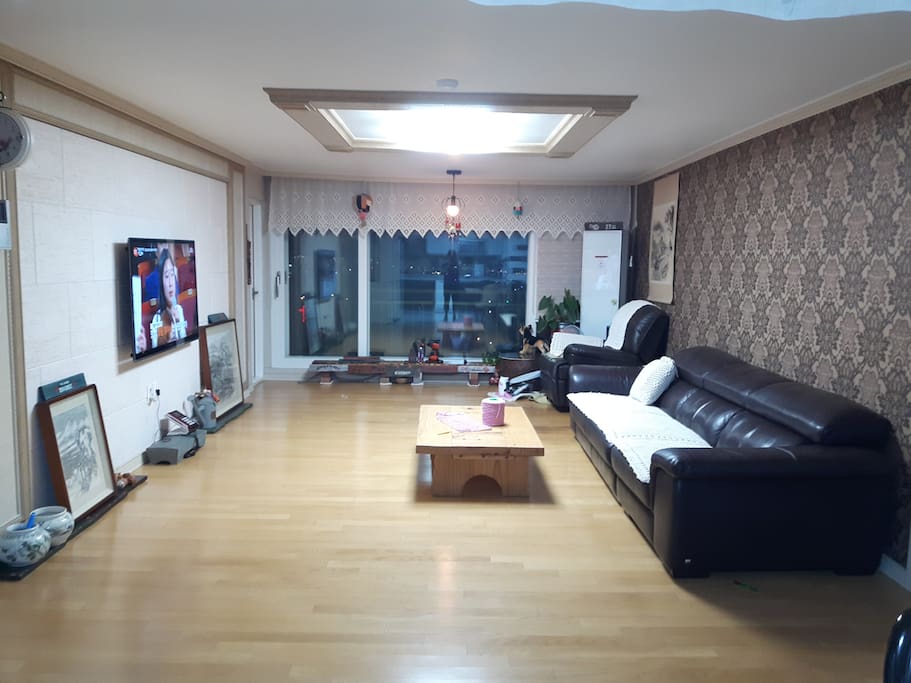 Living room (Nice view at Night) - Public space