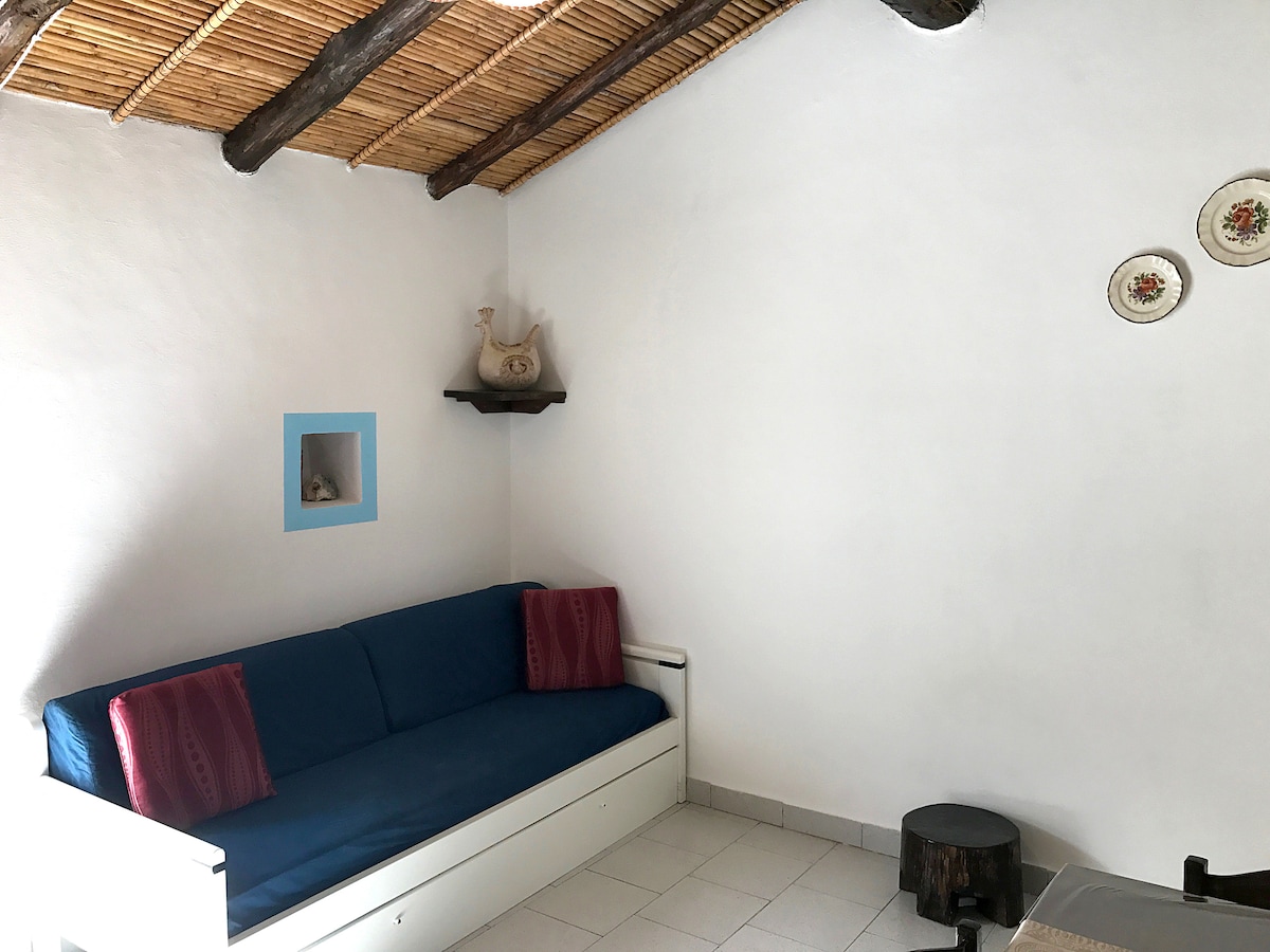 Popular Airbnb listing: Relax among the holm oaks 3.5 km from the sea in Dorgali