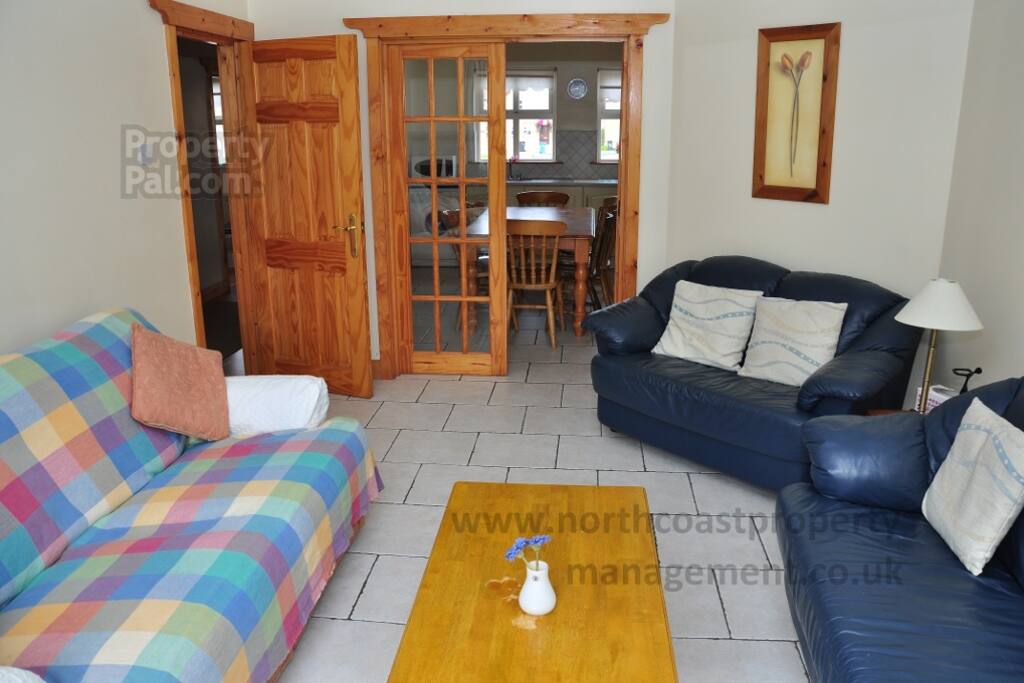 Living Room, Kitchen
