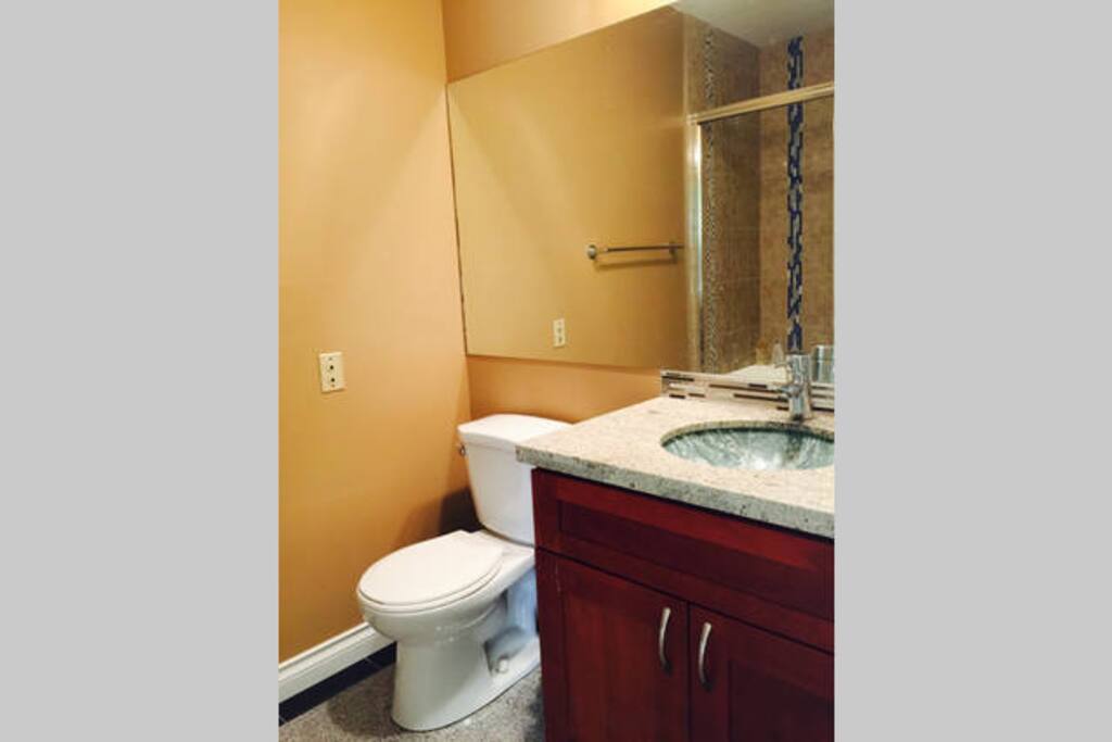 bathroom (to share with another bedroom)