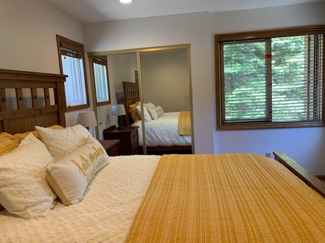 Majstor s puno prirodnog svjetla... 2. kat, tako da nema buke.