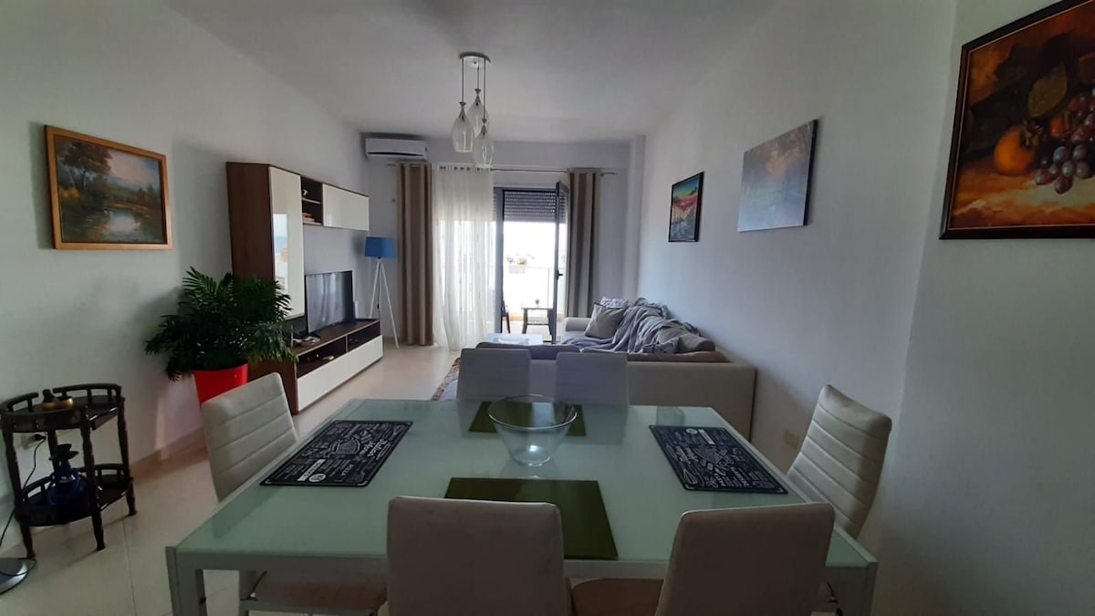 Listing 869561793850362675