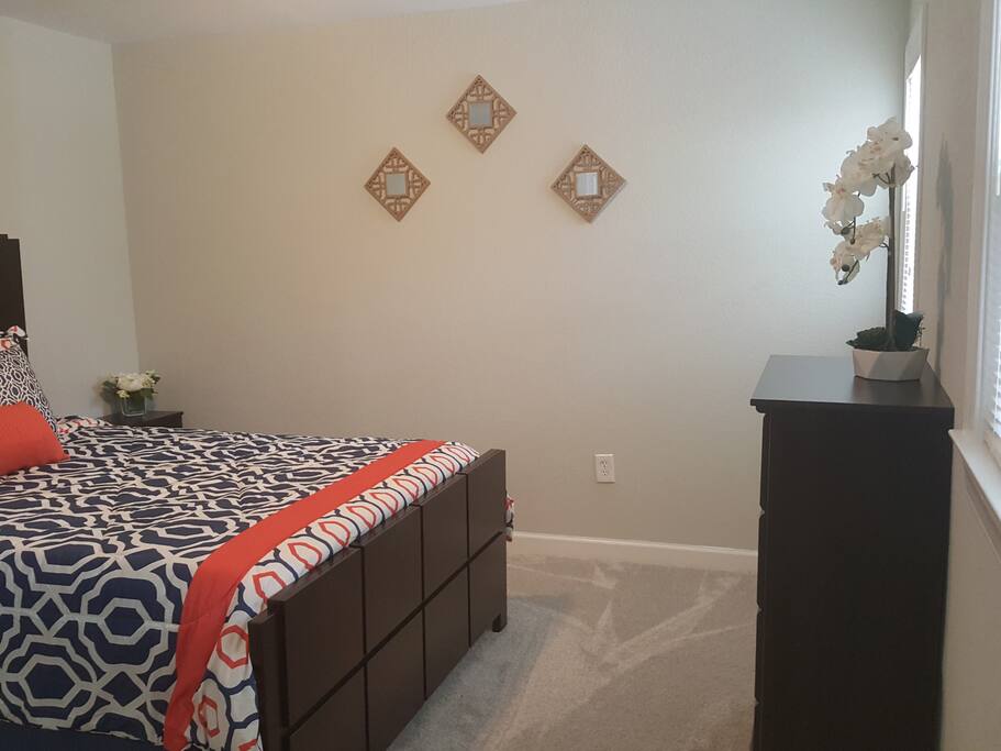 Monochrome theme in the bedroom- calm & relaxing setting