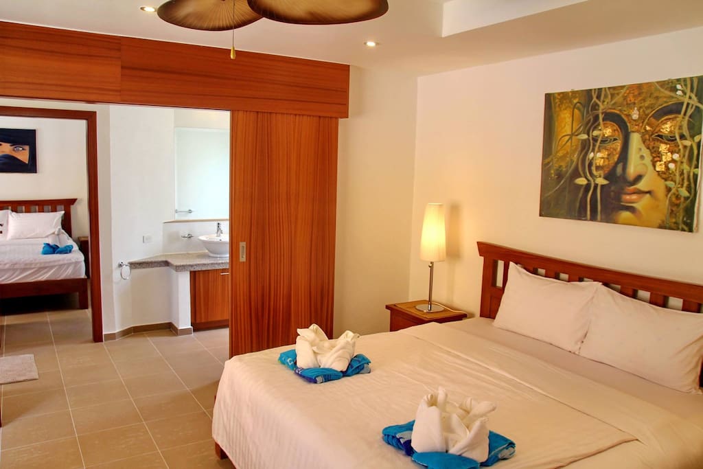 Masterbedroom
Queens Suite
Villa Sinlapa 21a