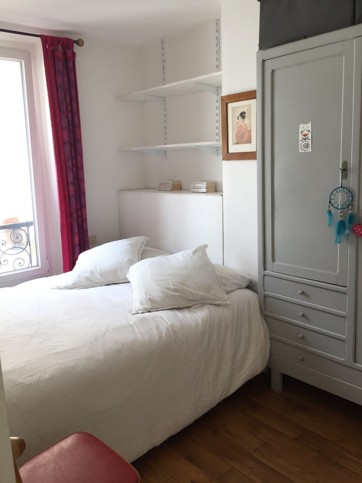 Ლამაზი ოთახი 2 ადამიანისთვის.