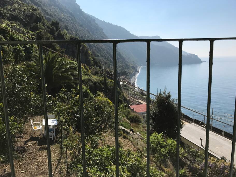 Terrazzino cameretta.