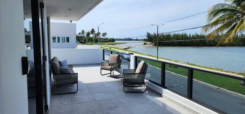 Bella Bahia 1 Close to San Juan 2 rooms 2 bathrooms