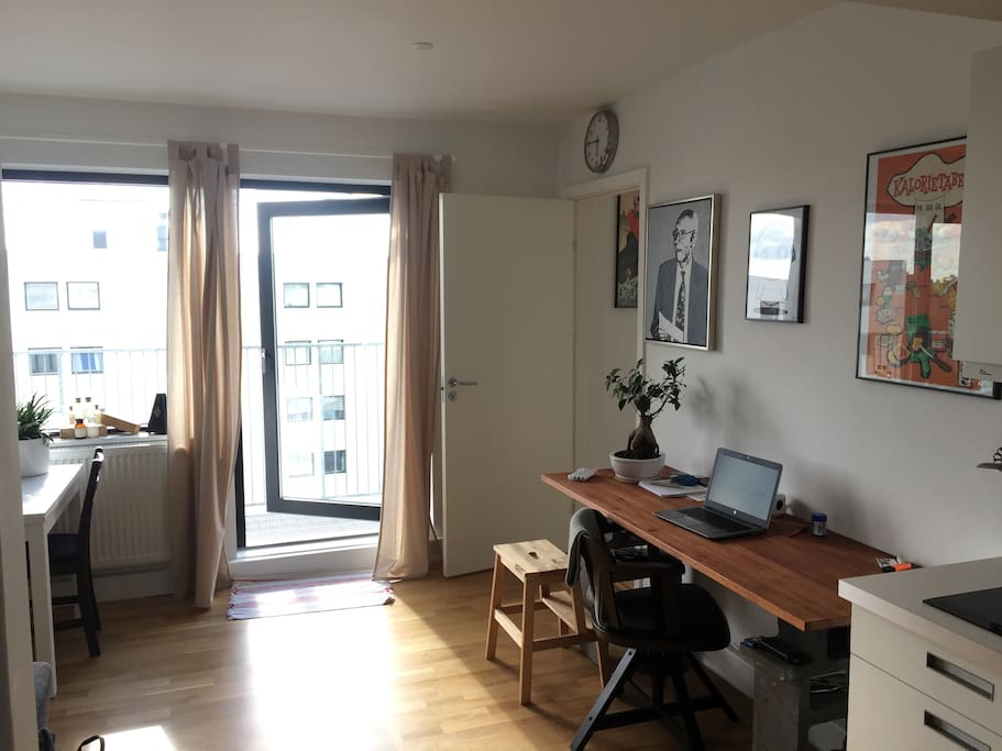 Livingroom desk
