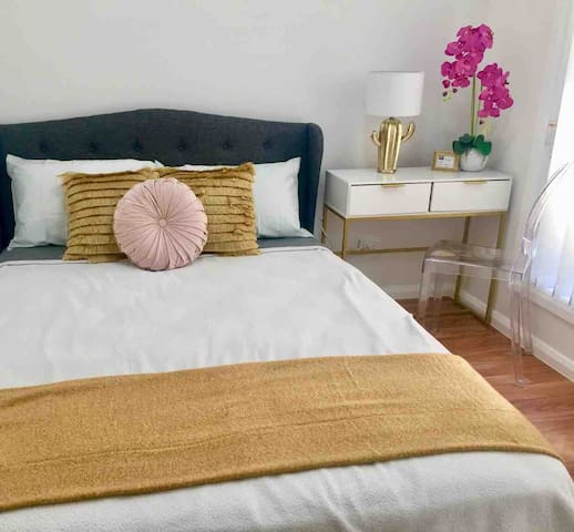 ❤️Luxe-Home❤️Modern Villa w/ Parking & Sunset Views