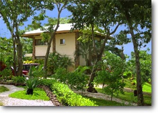 Casa Linda Vista managed Airbnb listing 2
