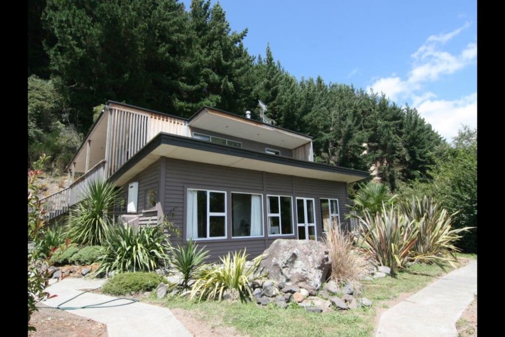 The Perch incl WIFI in Turangi Houses for Rent in Turangi, Waikato