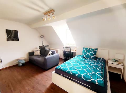 Beliebte Airbnb-Anzeige: Cozy apartment near DU center/university/train station/A40 in Duissern