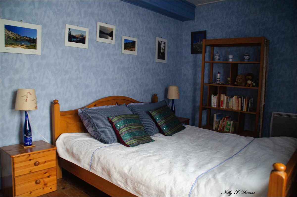 Chambre Faïence pour les grands,
 osvetlené 160 x 200