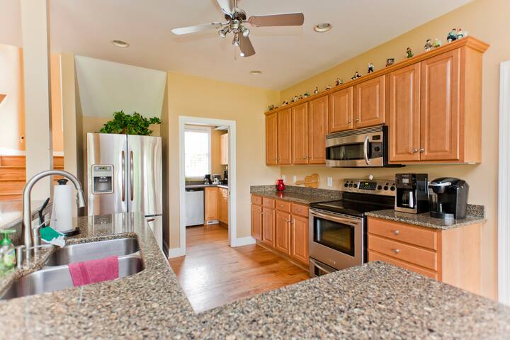 River View, Dock, Pool, Hot tub, CASR-201517041 gallery image 5