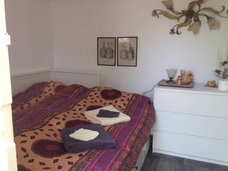 posteľ pre dve osoby