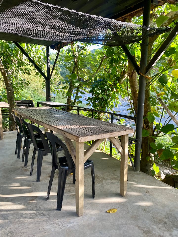 The Giant Treehouse Between Two Rivers, Tanay - Tanay