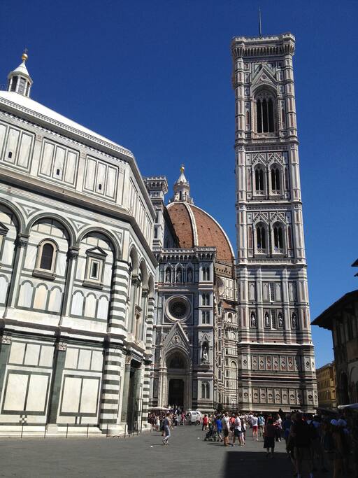 Duomo square only 20 minutes walk from home
