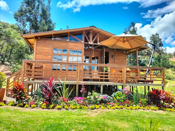 The Garden – Cabin overlooking the mountains