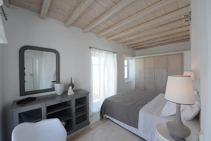 Villa në Ornos, Mykonos nga Diles Villas