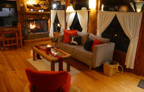 Casa del Lago ~ Home Among Mountains