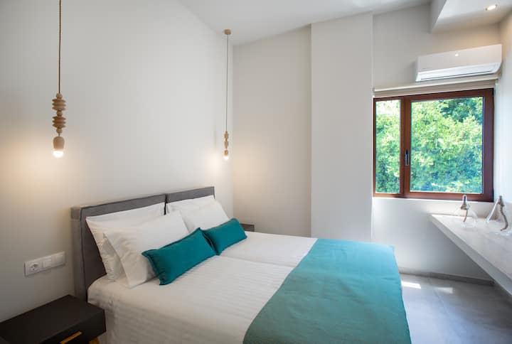 Prva spavaća soba s blizancima!