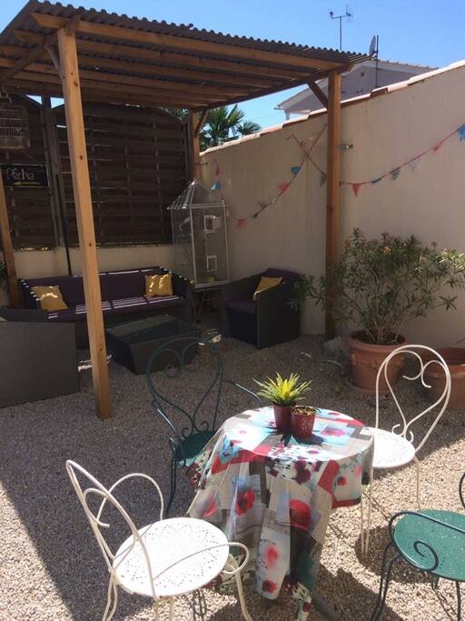 Jardin dernière la maison