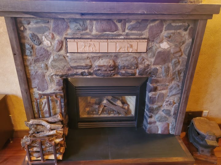 Luxury Relaxing Home Away - Kalispell, MT