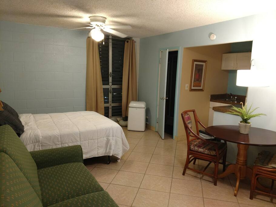 Secure and roomy. Such a perfect getaway. Perfect location as well!