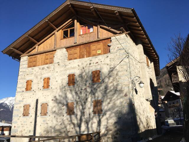 Apartment between the Adamello Brenta parks