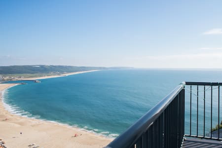 STUNNING VIEW OVER THE ATLANTIC