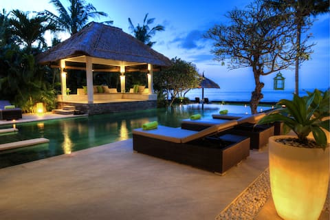 5 BR Beachfront Villa, Huge Pool, Cook & Staff