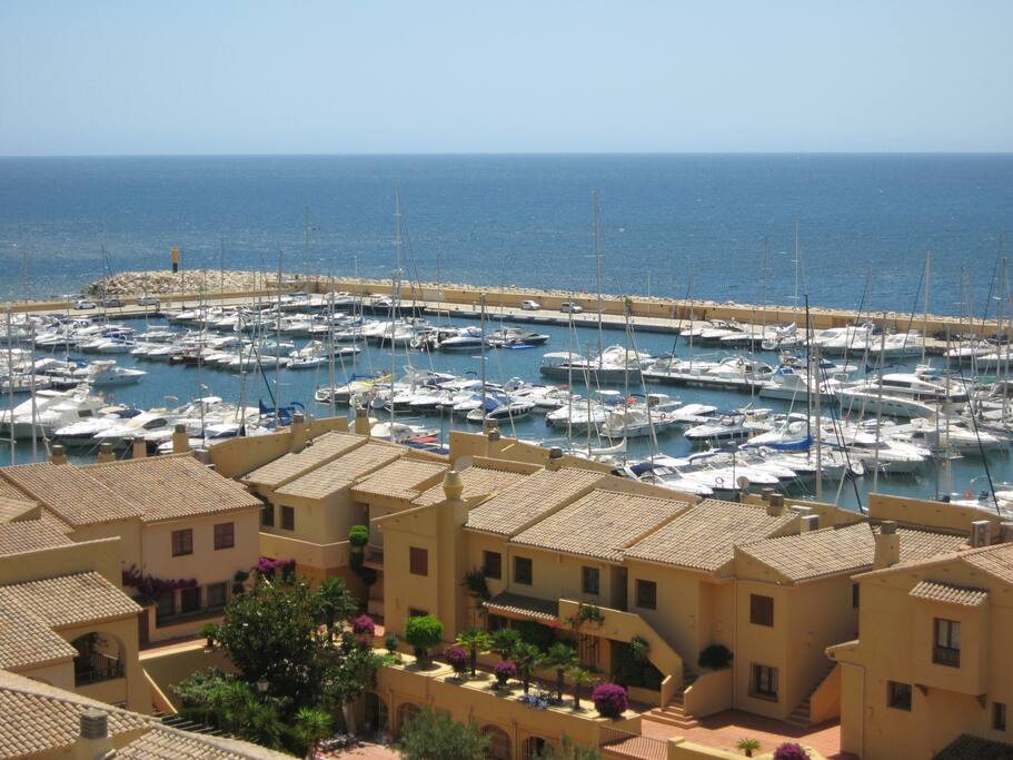 Preciosas vistas al puerto desde la terraza