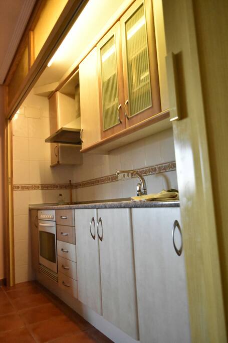 Cocina equipada,microondas,horno,etc.