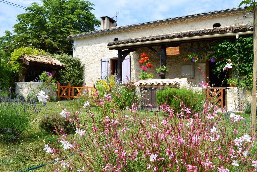 le jardin devant la maison