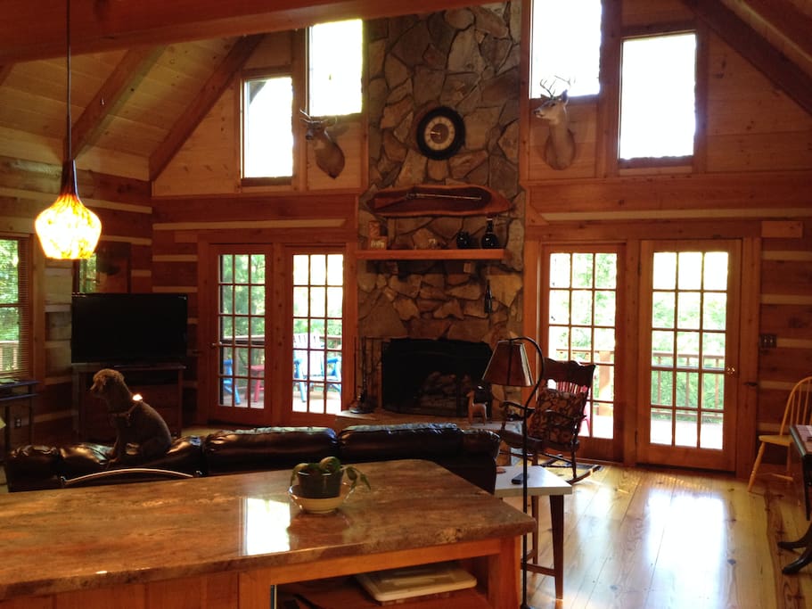 Luxury log cabin with all the features you would expect