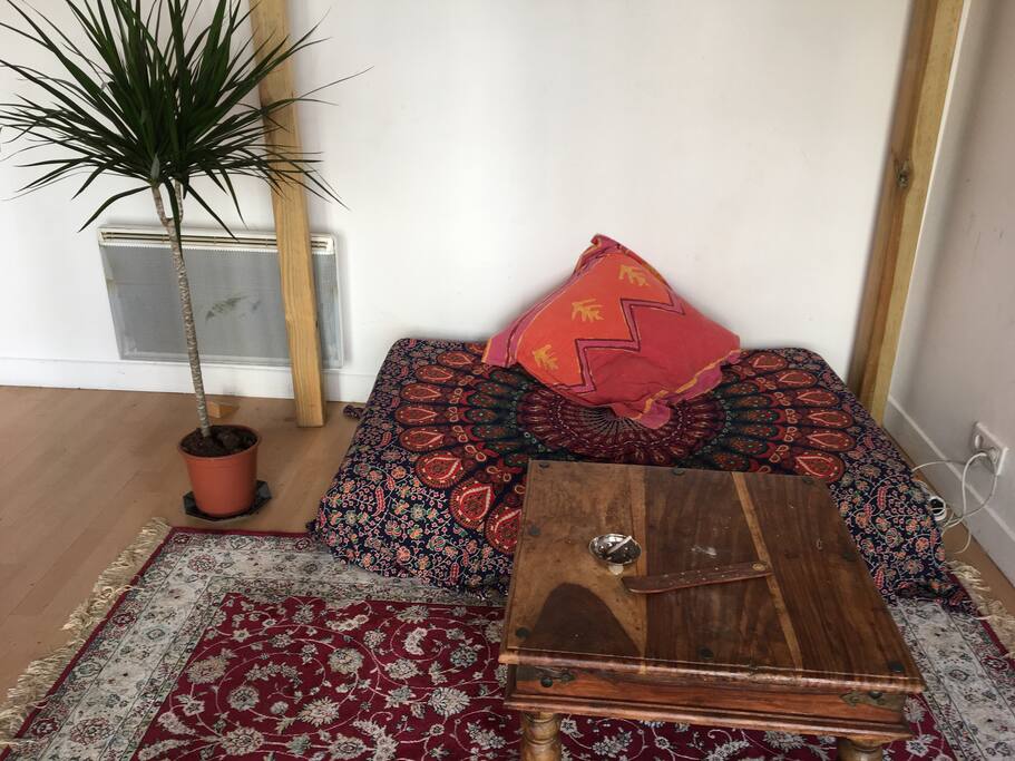 salon privatif dans la chambre