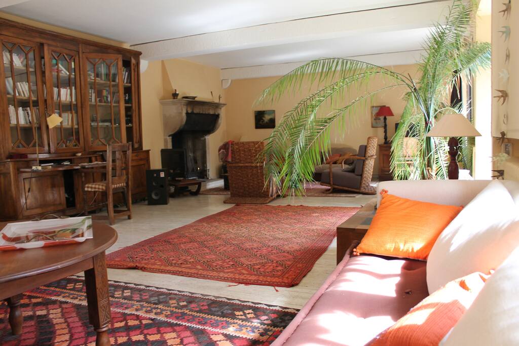 LE SALON