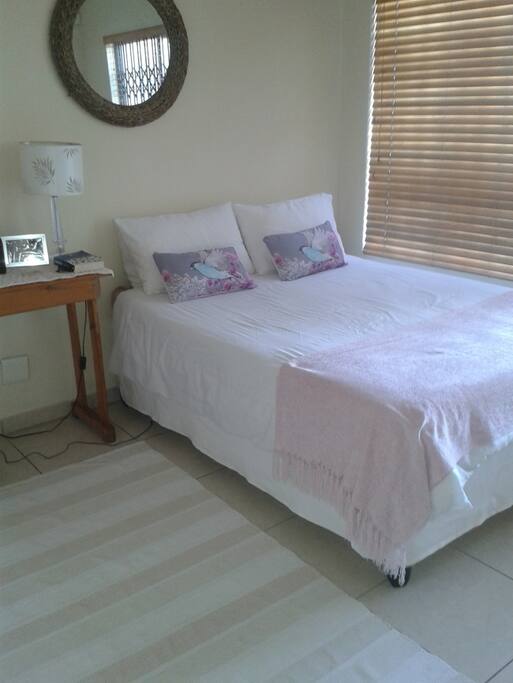 Main bedroom (double bed)