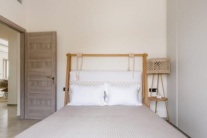 غرفة النوم 1