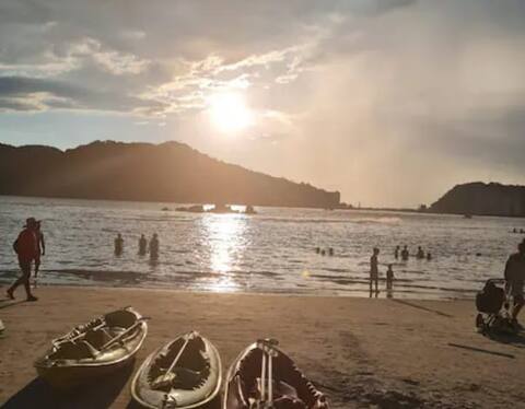 Flat at 300 meters from the beach/up to 04 (four) people