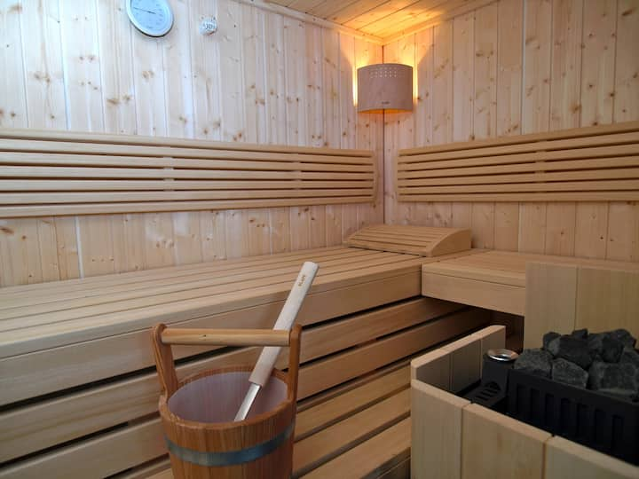 "Wellness- Apartment" with sauna !