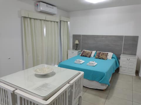 Successful Airbnb property: Strategic Location. New, Illuminated and Secure in Santiago Del Estero