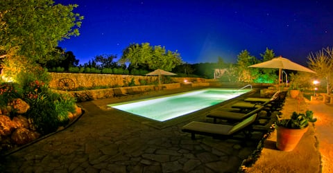 Casa Calma Ibiza. Ibiza holliday villa with pool