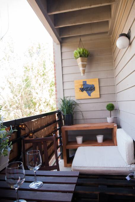 Enjoy a glass of wine or coffee on the balcony.