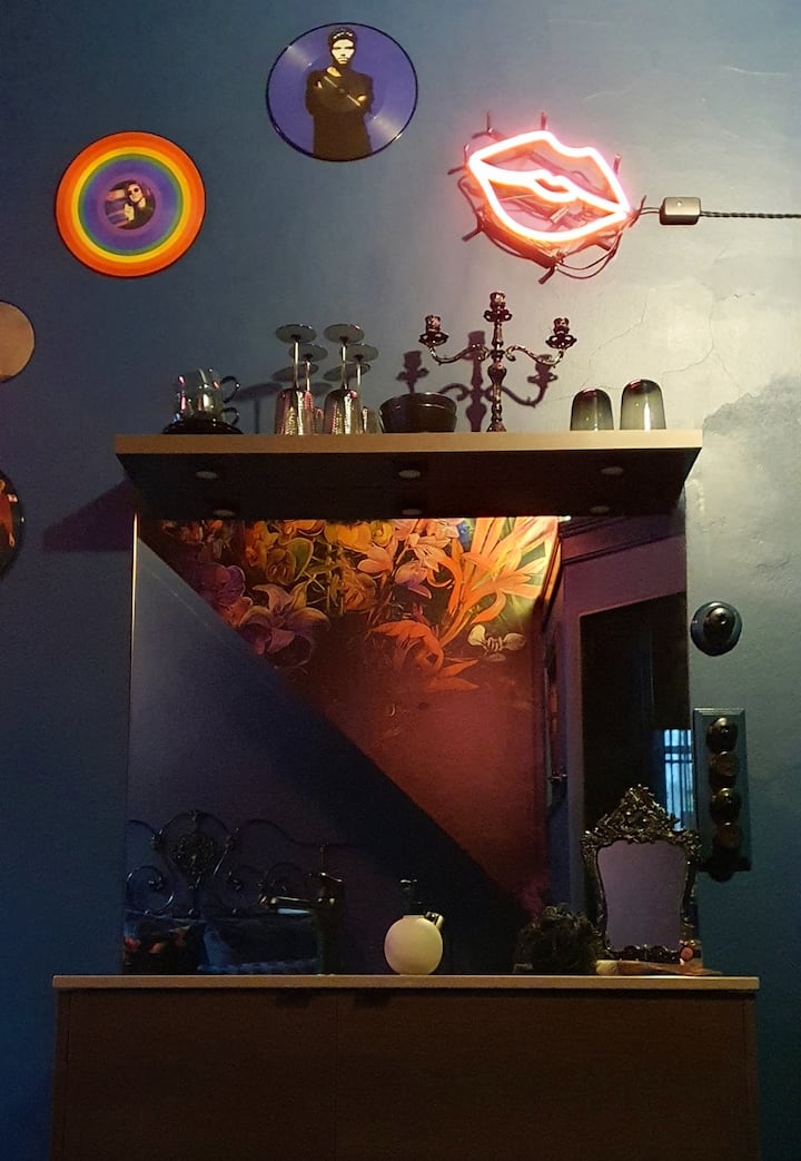 Sydney's; Newtown-pop Art, Vintage Funk Studio. - Sydney